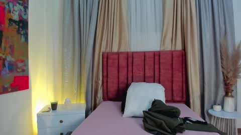 Jupiter Fox online show from March 6, 12:43 am