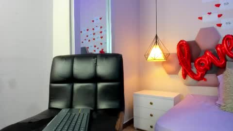 Jupiter Fox online show from February 15, 2:47 pm