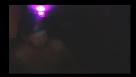 Snapshot of jusbeaz8722 chatting on December 22, 3:33 am JustnSide Unexxst online show from December 22, 3:33 am