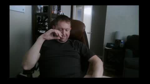 Snapshot of jusbeaz8722 chatting on January 4, 9:20 pm JustnSide Unexxst online show from January 4, 9:20 pm