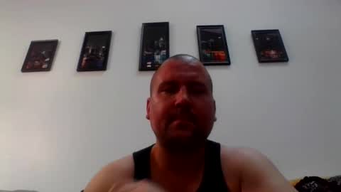 Snapshot of just1more5 chatting on October 11, 6:28 pm just1more5 online show from October 11, 6:28 pm