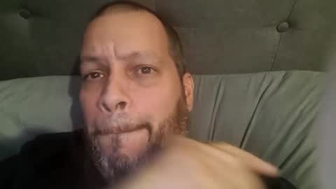 Snapshot of just2much4uboo1 chatting on January 4, 12:59 am Just2much4uboo1 online show from January 4, 12:59 am