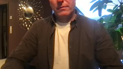 Steven online show from February 7, 2:47 pm