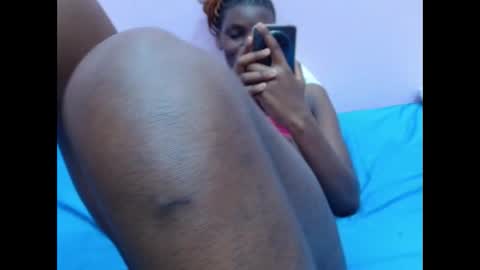 Snapshot of just_ebonee chatting on January 10, 5:15 pm just ebonee online show from January 10, 5:15 pm