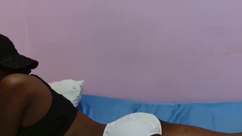 Snapshot of just_ebonee chatting on February 3, 6:46 pm just ebonee online show from February 3, 6:46 pm