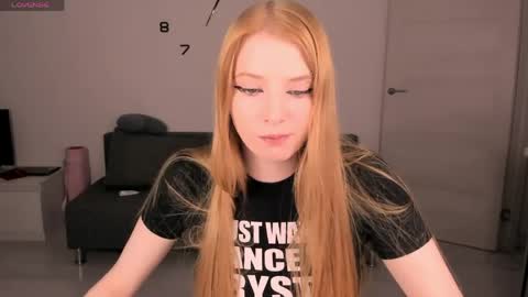 Snapshot of just_jessy_meow chatting on May 10, 6:35 pm JESSY online show from May 10, 6:35 pm
