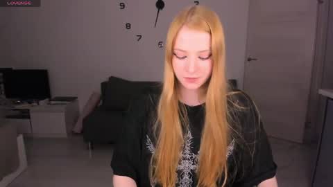 Snapshot of just_jessy_meow chatting on May 21, 8:38 pm JESSY online show from May 21, 8:38 pm
