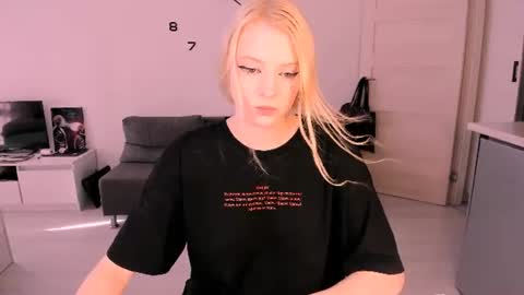 JESSY online show from July 25, 2:25 pm