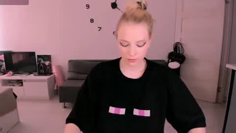 JESSY online show from August 1, 4:28 pm