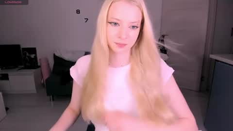 JESSY online show from August 7, 7:49 pm