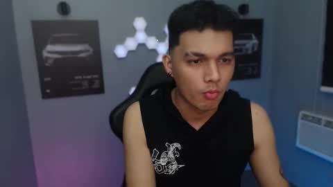 Snapshot of justagamerxxx chatting on September 23, 3:37 pm Rhys online show from September 23, 3:37 pm