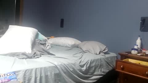 Snapshot of justaskforbiga chatting on March 18, 8:39 am Tohiptwoquit online show from March 18, 8:39 am