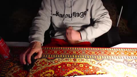 justchillinxo online show from January 1, 12:32 am