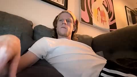 justhavingfun111 online show from December 2, 2:17 am