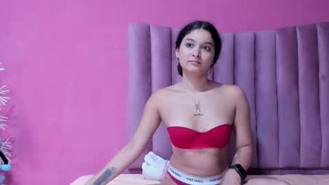 Snapshot of justin_jazmin chatting on February 18, 12:04 am JUSTIN Y JAZMIN online show from February 18, 12:04 am