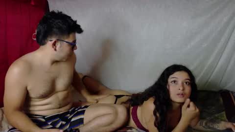 JUSTIN Y JAZMIN online show from March 14, 9:53 pm