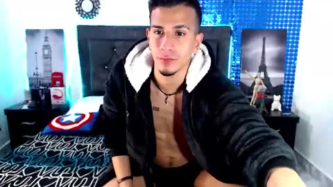 Snapshot of justin_melendez chatting on December 26, 7:56 am JUSTIN online show from December 26, 7:56 am