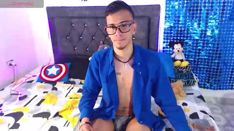 Snapshot of justin_melendez chatting on January 16, 9:19 pm JUSTIN online show from January 16, 9:19 pm