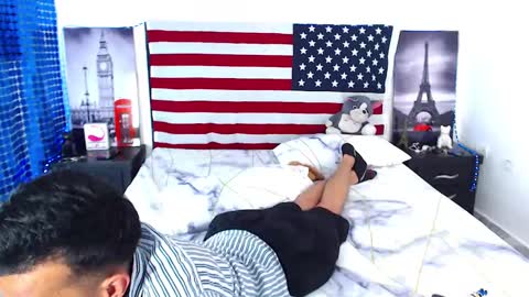 Snapshot of justin_melendez chatting on February 14, 1:56 am JUSTIN online show from February 14, 1:56 am