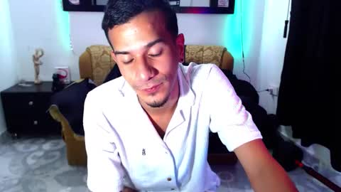 Snapshot of justin_melendez chatting on September 10, 11:05 pm JUSTIN online show from September 10, 11:05 pm