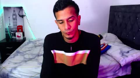 Snapshot of justin_melendez chatting on September 23, 7:22 am JUSTIN online show from September 23, 7:22 am