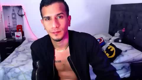 Snapshot of justin_melendez chatting on September 30, 11:26 am JUSTIN online show from September 30, 11:26 am