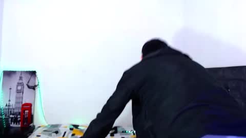 Snapshot of justin_melendez chatting on October 7, 2:09 am JUSTIN online show from October 7, 2:09 am