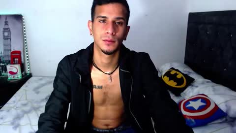 Snapshot of justin_melendez chatting on November 4, 10:20 pm JUSTIN online show from November 4, 10:20 pm