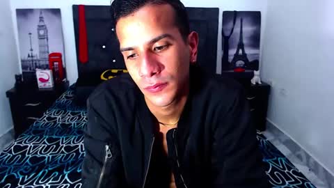 Snapshot of justin_melendez chatting on November 11, 6:24 am JUSTIN online show from November 11, 6:24 am
