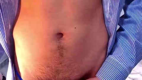 Snapshot of justin_melendez chatting on November 14, 11:02 pm JUSTIN online show from November 14, 11:02 pm