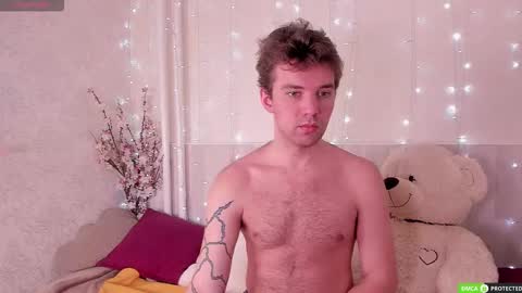 Arthur online show from November 4, 8:35 am