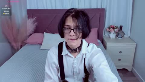 Snapshot of justin_twinkboy chatting on December 8, 3:45 pm JUSTIN online show from December 8, 3:45 pm