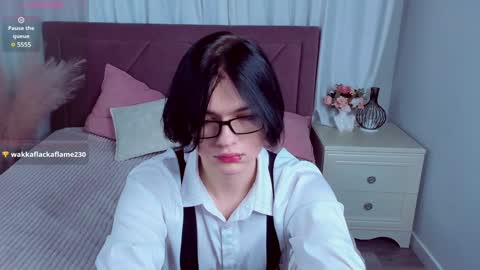 Snapshot of justin_twinkboy chatting on December 10, 3:12 pm JUSTIN online show from December 10, 3:12 pm