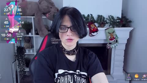 Snapshot of justin_twinkboy chatting on December 27, 8:07 pm JUSTIN online show from December 27, 8:07 pm