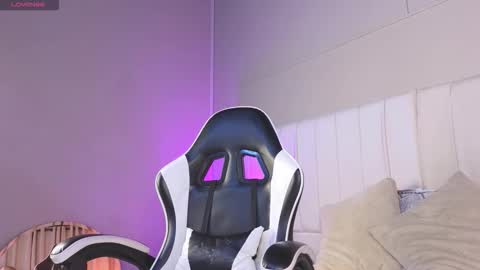 Snapshot of justin_valverde chatting on January 13, 3:01 am Justin online show from January 13, 3:01 am