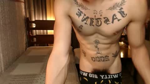 justine_hunk online show from February 24, 6:27 am