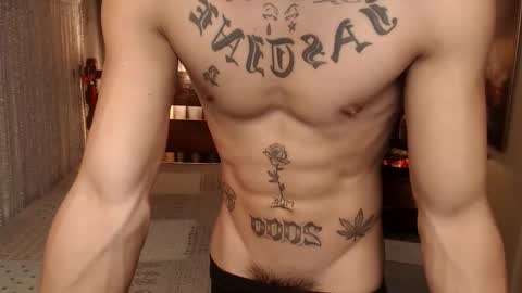 justine_hunk online show from February 9, 5:55 am