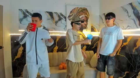 justingtime21 online show from May 13, 10:17 pm