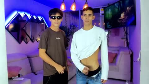justingtime21 online show from May 22, 9:59 am