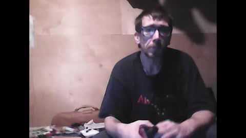 justinjerksit online show from December 13, 7:36 am