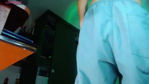 Justinsc online show from January 18, 8:51 pm