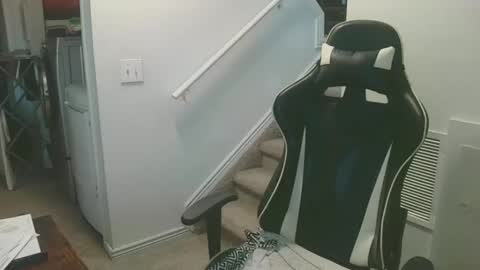 justintym69 online show from March 1, 10:53 pm