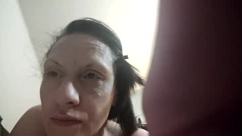 Snapshot of justjenn193315 chatting on July 5, 5:25 am justjenn193315 online show from July 5, 5:25 am
