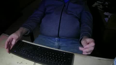 Justme39057 online show from October 6, 7:22 pm