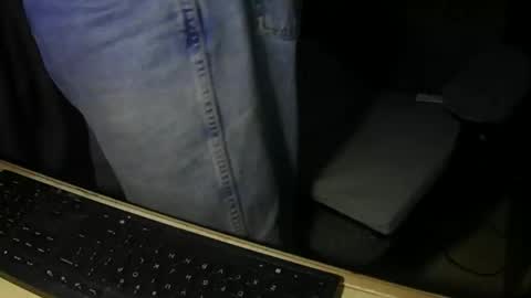 Snapshot of justme39057 chatting on February 2, 8:51 pm Justme39057 online show from February 2, 8:51 pm