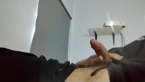 justme6vi6 online show from March 28, 1:00 pm