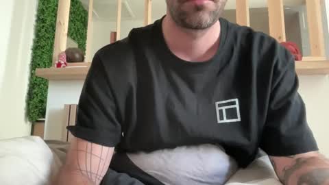 justmeandyou00 online show from February 13, 11:17 am