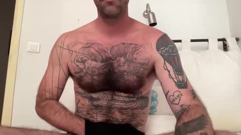 justmeandyou00 online show from October 6, 2:14 pm