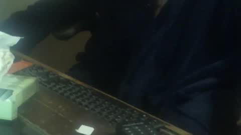 justmeohio online show from November 19, 3:06 am