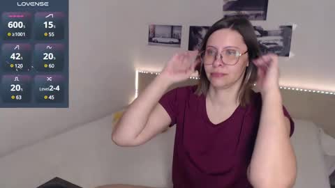 Julie online show from December 11, 5:21 am